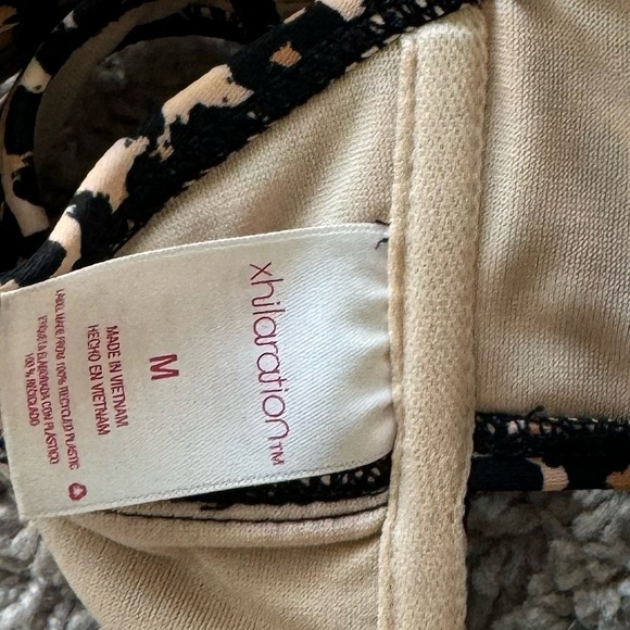 xhileration leopard padded bathing suit top- NWOT - medium - Picture 3 of 3